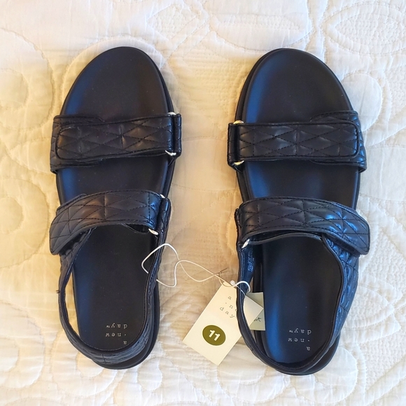 a new day Shoes Nwt Quilted Dad Sandals Poshmark